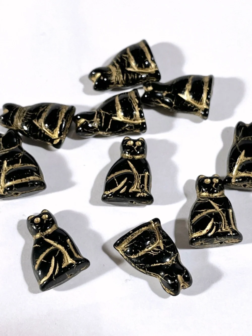 Vintage Molded Glass Cat Beads Black 10pc Czech